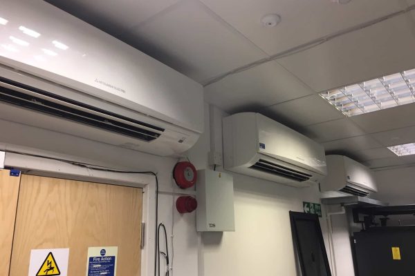 Air conditioning units